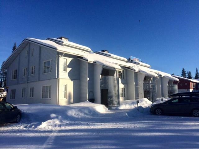 Aparthotel Yllaestar Äkäslompolo エクステリア 写真
